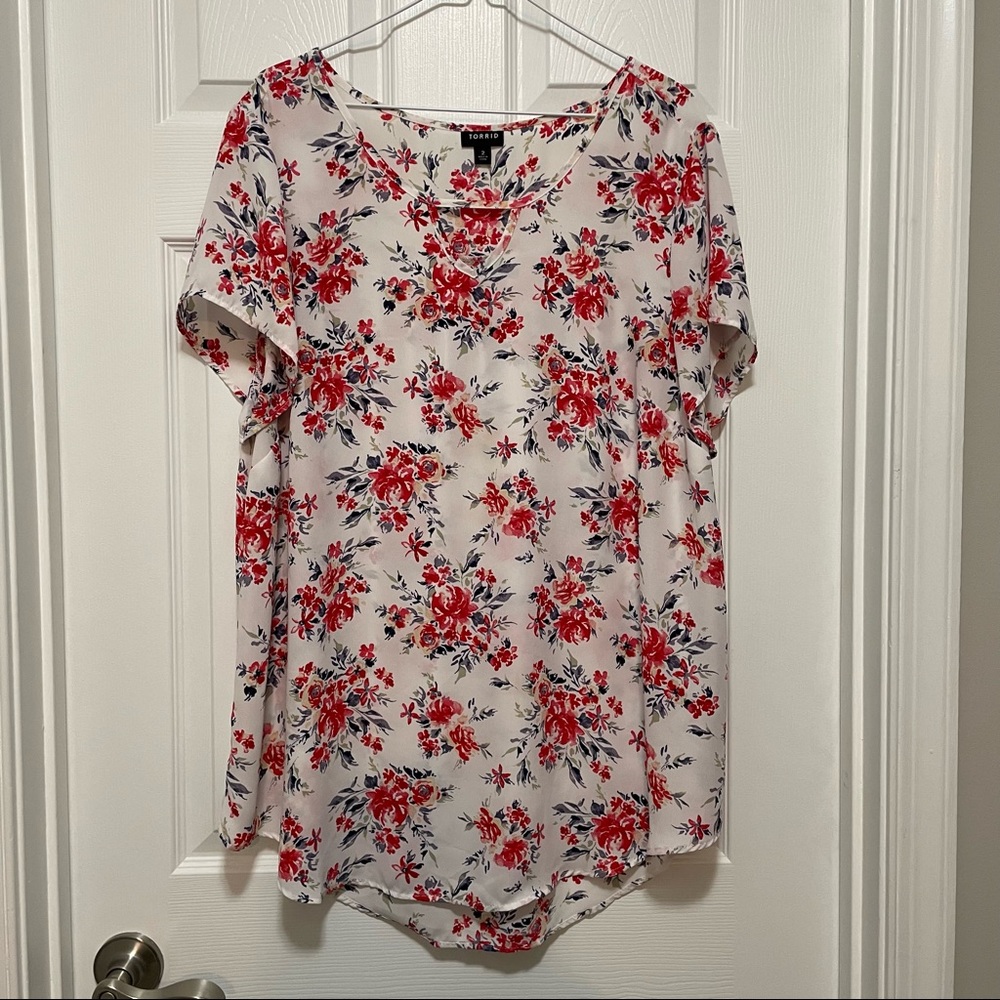 Torrid Floral Blouse - Picture 5 of 8